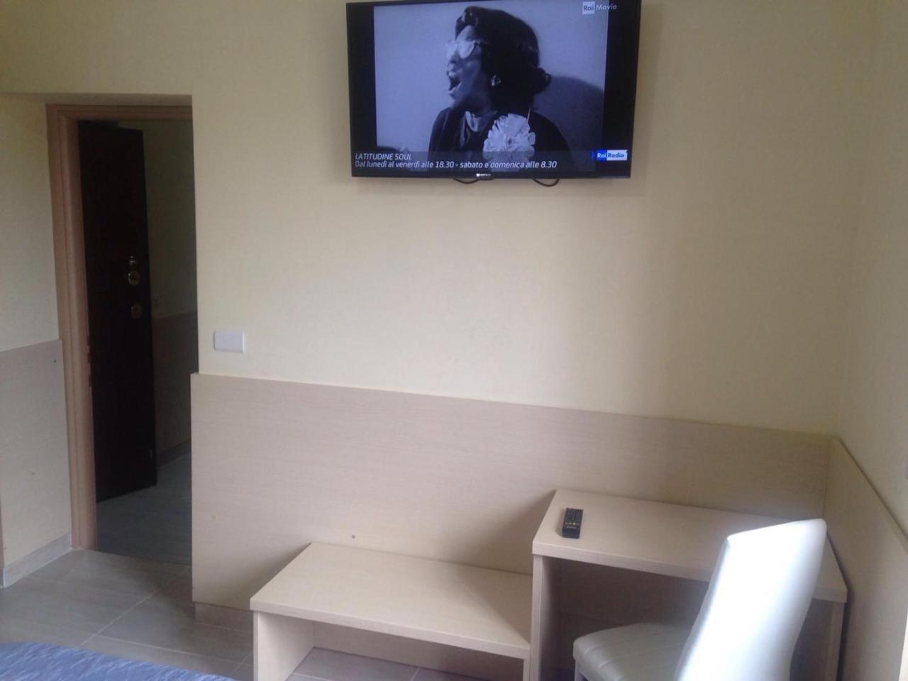 Guest House Hola Roma Extérieur photo